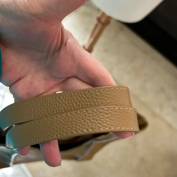 Tote Le Monde  Tan Leather Milan Tote Bag - Picture 9 of 13